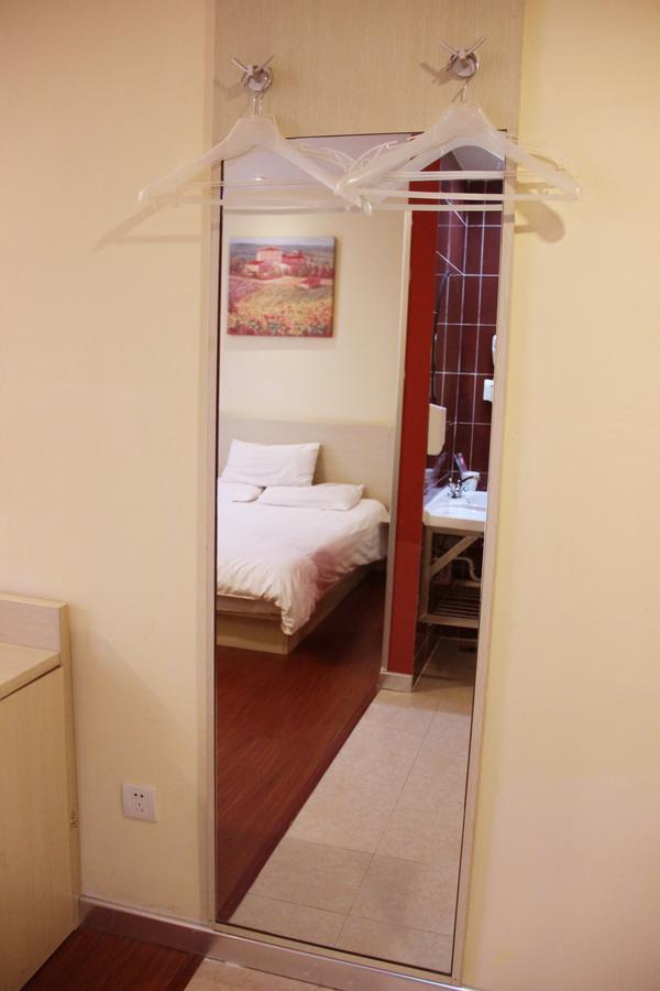 Hanting Express Shanghai Zhabei Park Branch Bagian luar foto