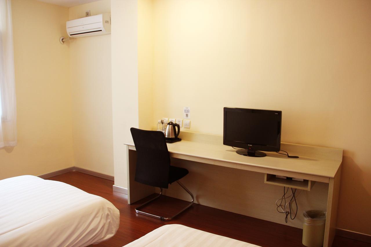 Hanting Express Shanghai Zhabei Park Branch Bagian luar foto