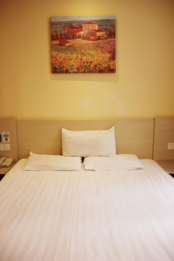 Hanting Express Shanghai Zhabei Park Branch Bagian luar foto